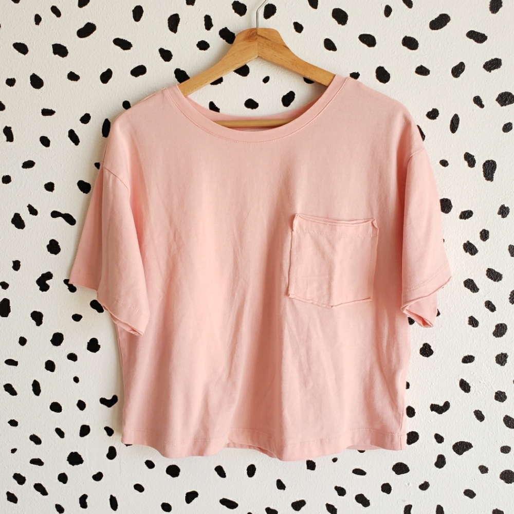 Light Pink Copper Key Cropped Short Sleeve Tshirt